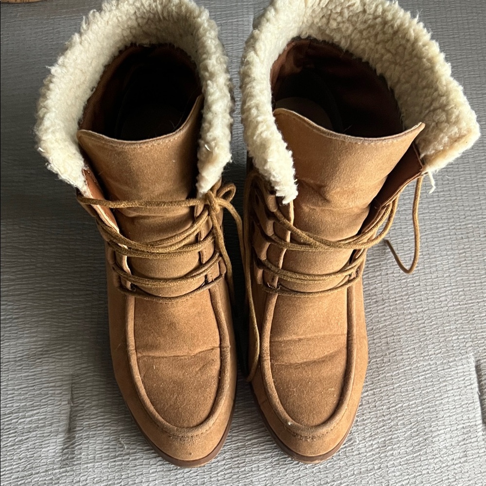 Tan Suede Lace-Up Boots with Shearling Lining